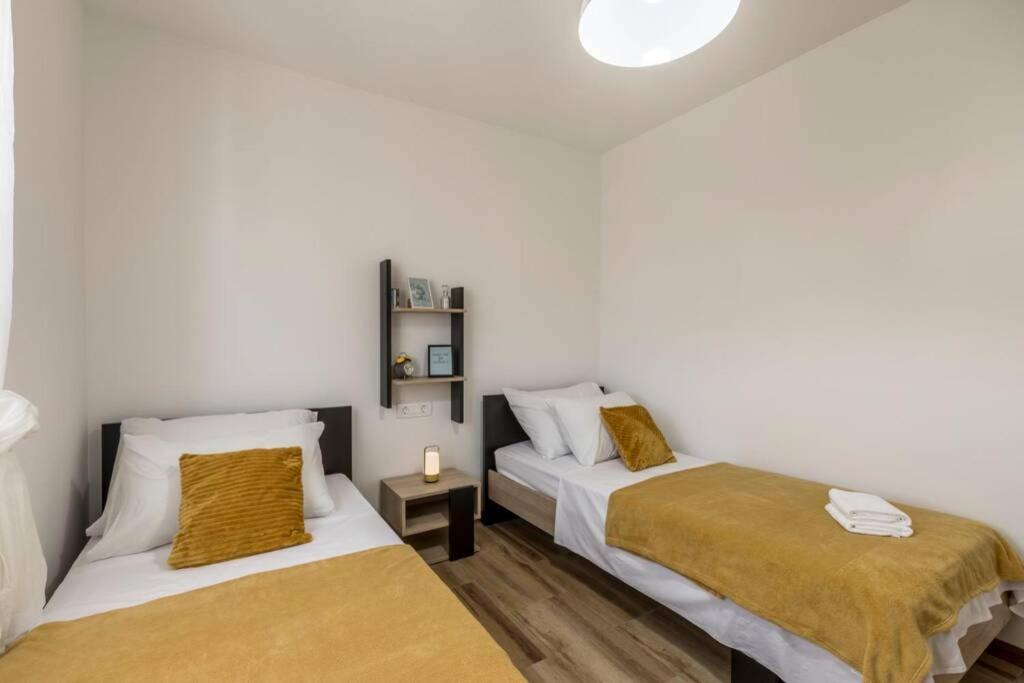 Apartment By Joe Τρογκίρ Εξωτερικό φωτογραφία