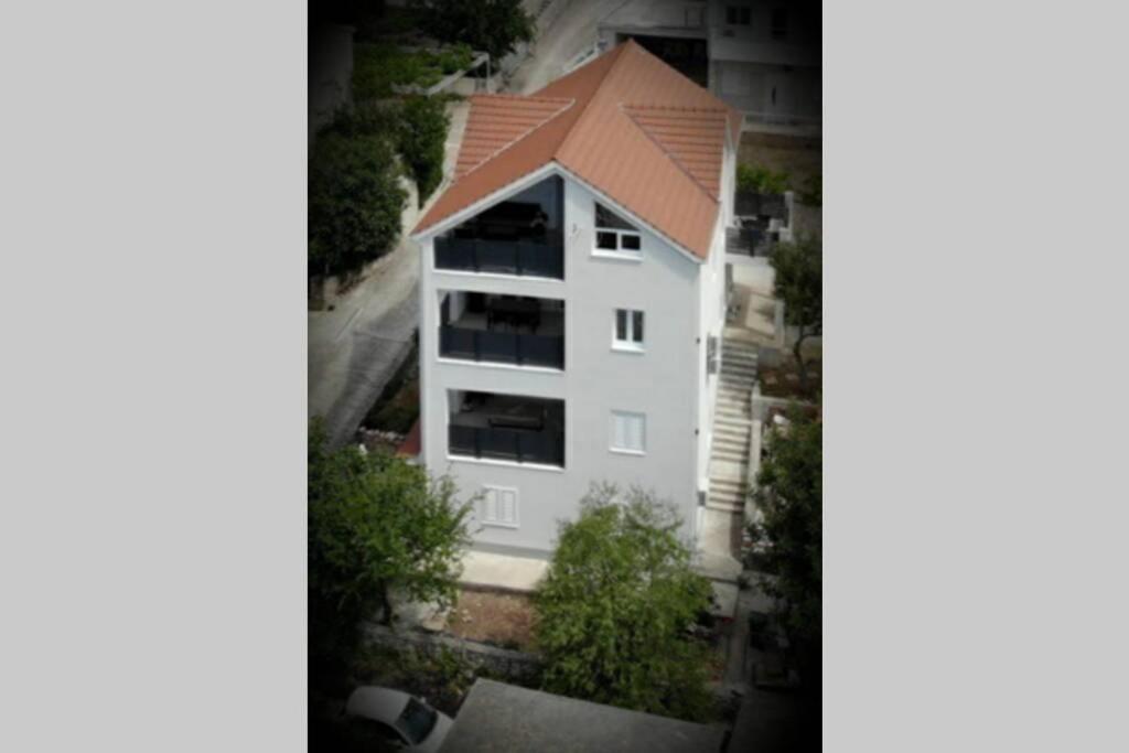 Apartment By Joe Τρογκίρ Εξωτερικό φωτογραφία